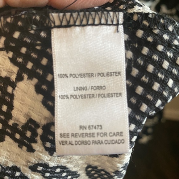 Black white floral dress size 16 Gabby Skye - Picture 5 of 6